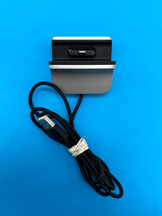 Belkin Charge + Sync Dock F8J045 For iPod touch (5th) & iPhone 5