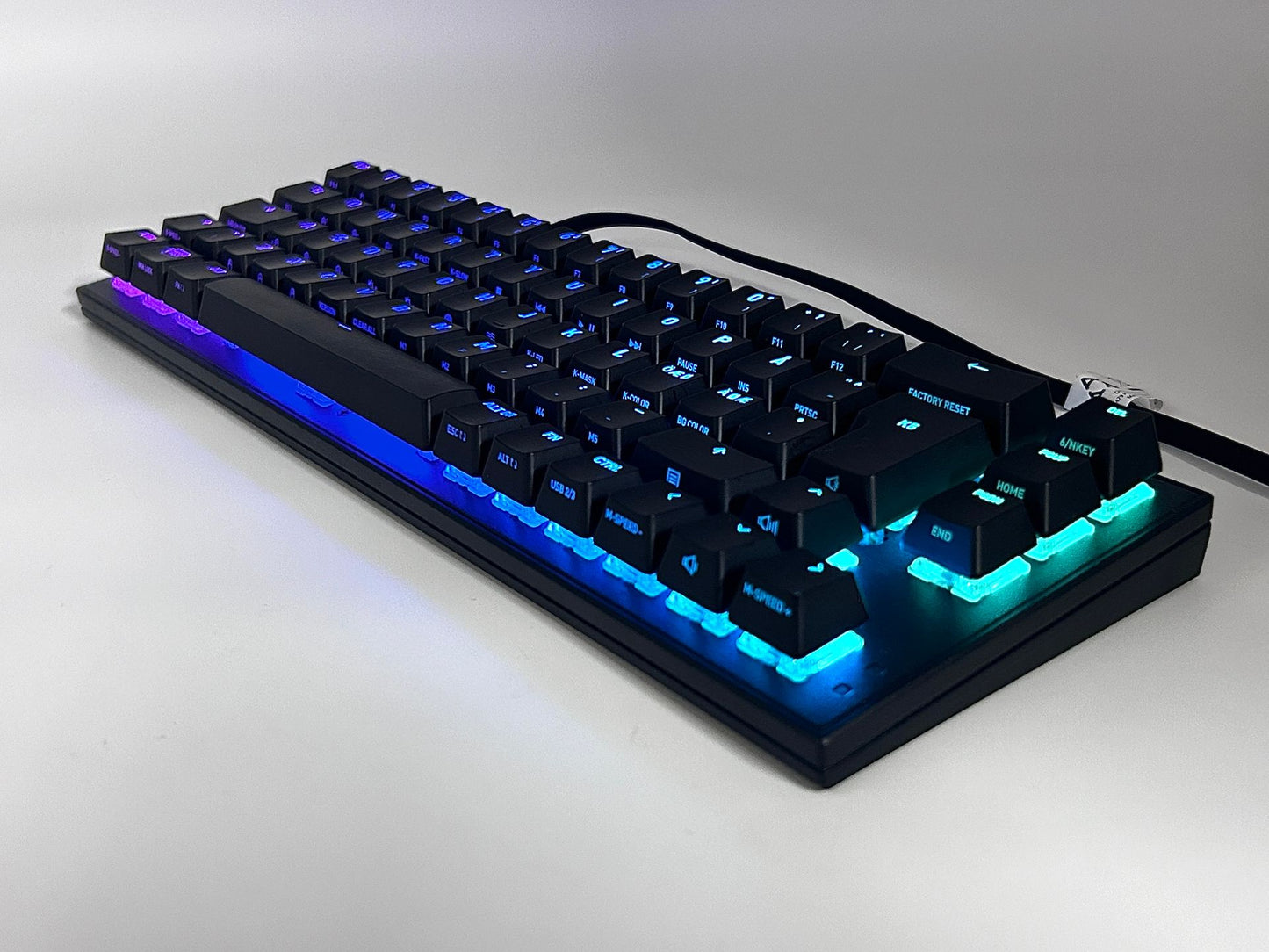 Cherry XTRFY K5V2 RGB Compact Mechaninė Gaming Žaidimų Klaviatūra