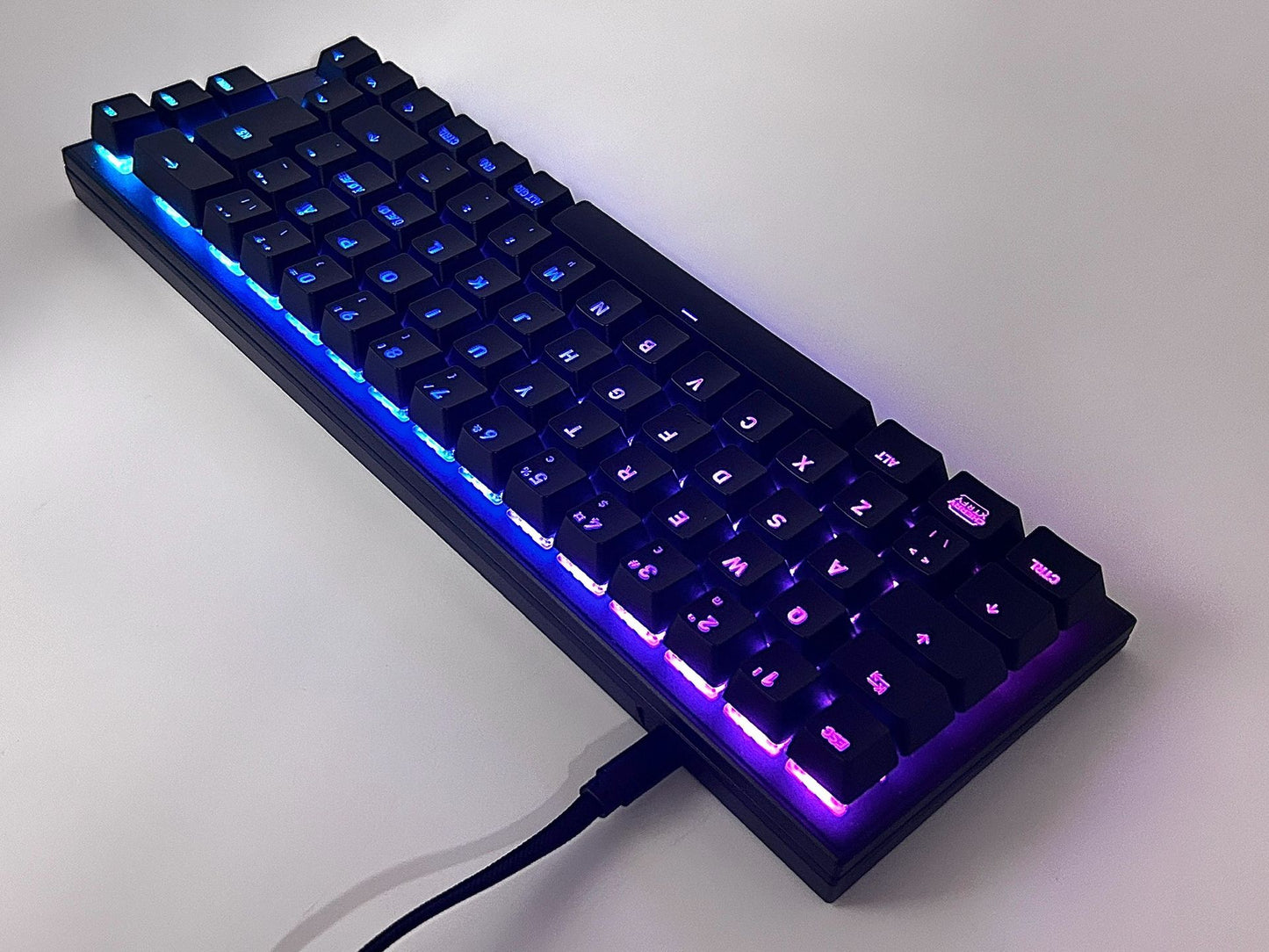 Cherry XTRFY K5V2 RGB Compact Mechaninė Gaming Žaidimų Klaviatūra
