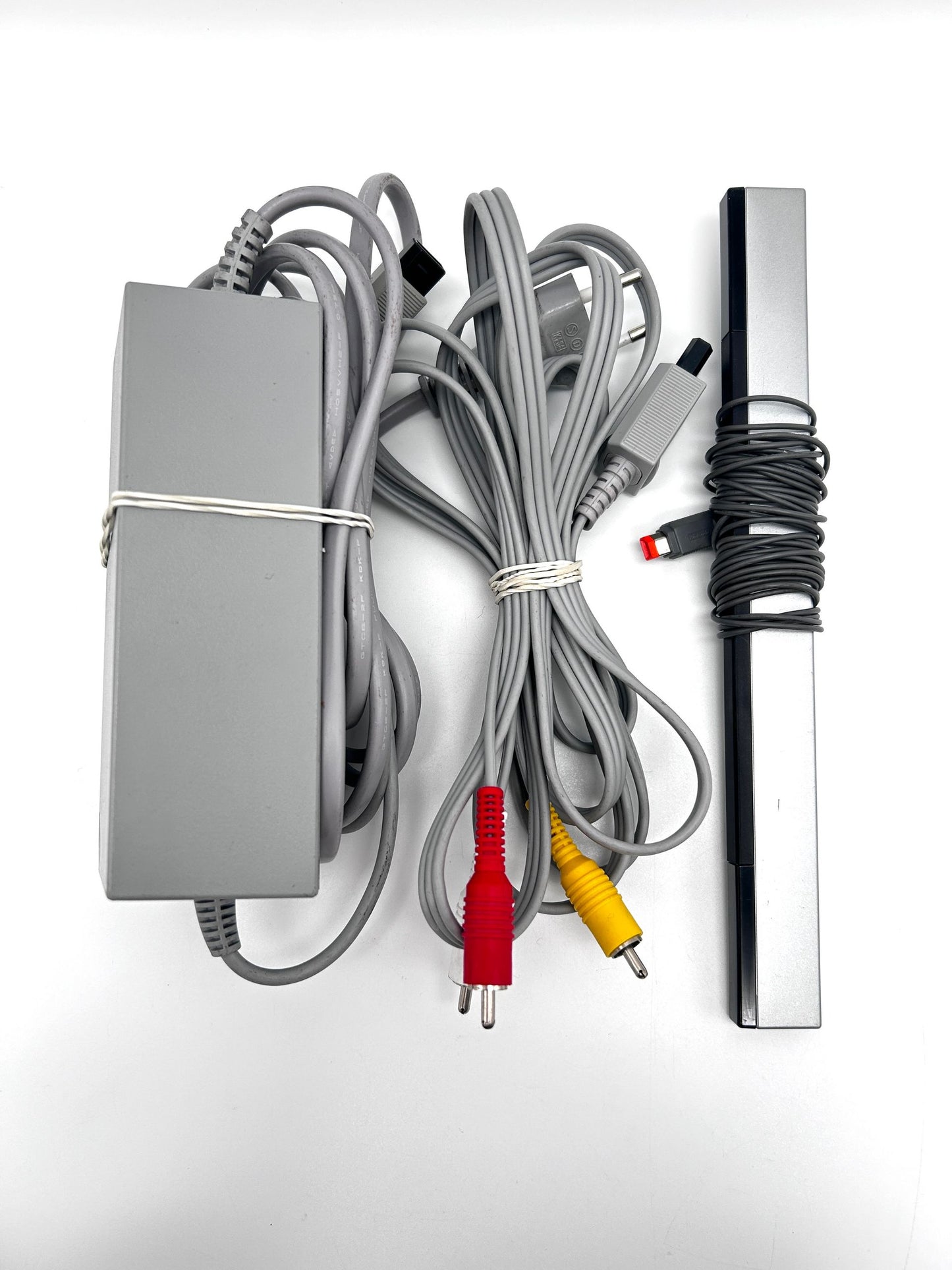 Nintendo Wii RVL-001 Žaidimų Konsolės Baltas Rinkinys