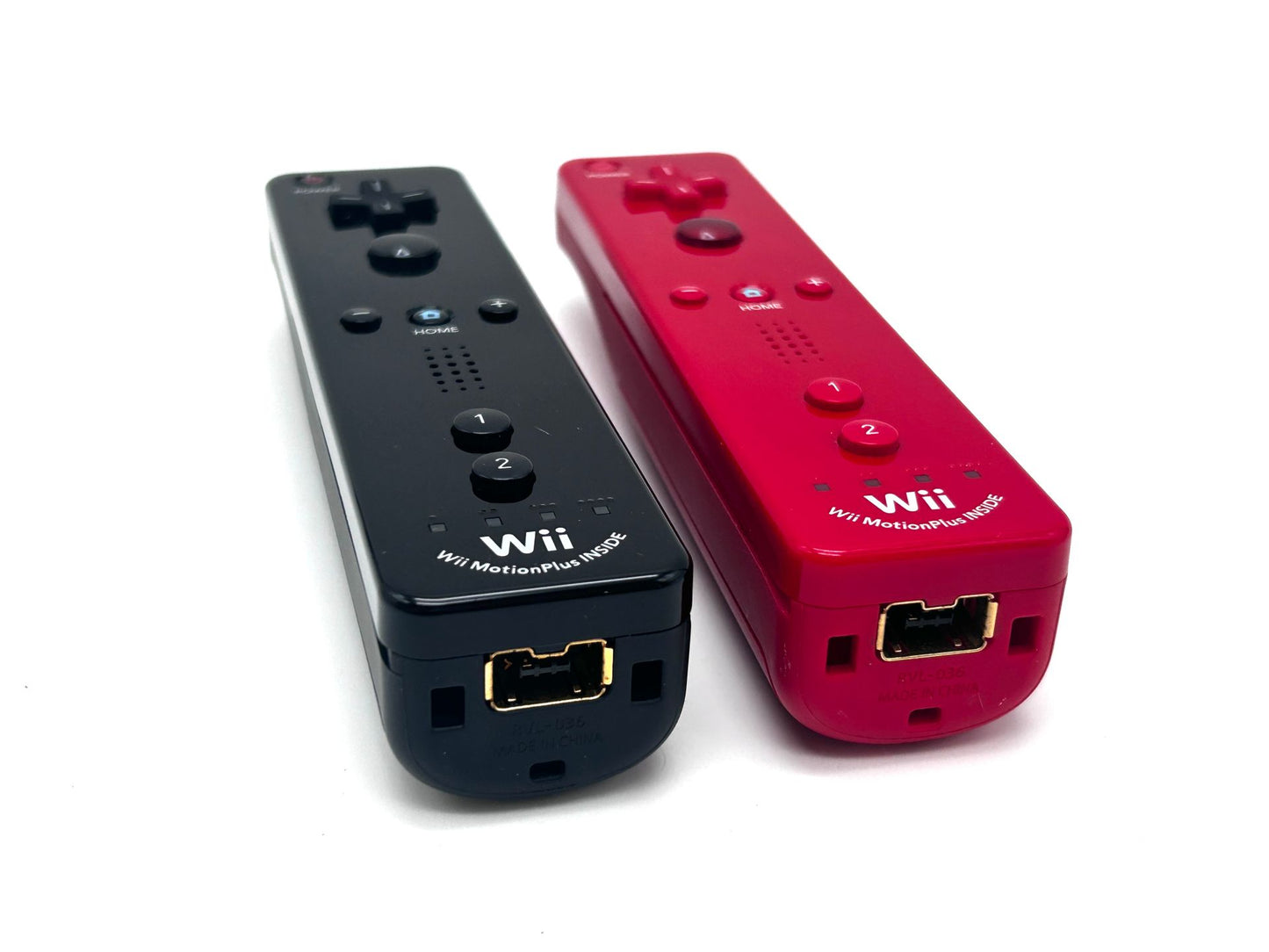 Nintendo Wii RVL-001 Žaidimų Konsolės Raudonas Rinkinys Dviems