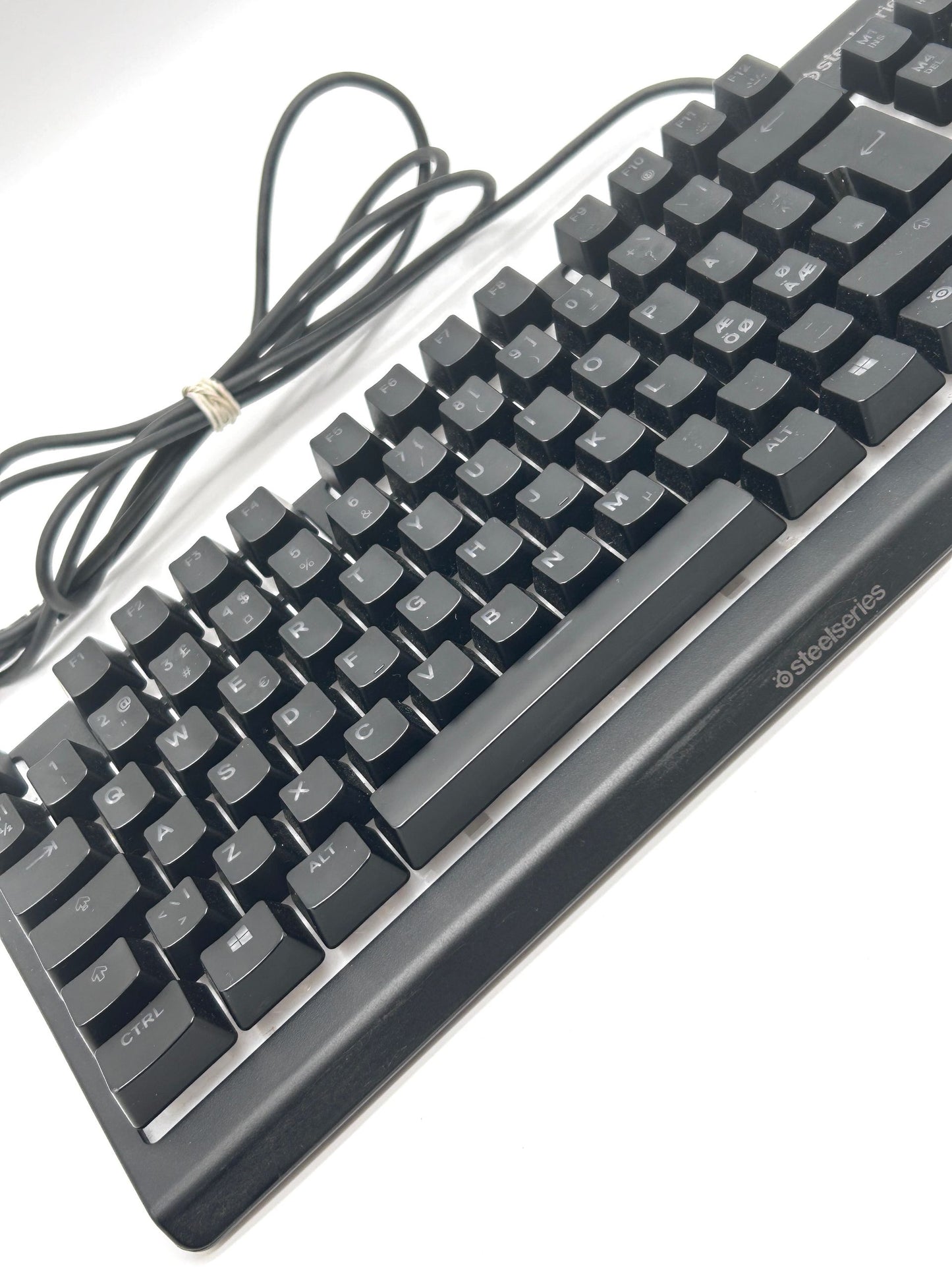 SteelSeries APEX 3 TKL Membraninė Gaming Žaidimų Klaviatūra