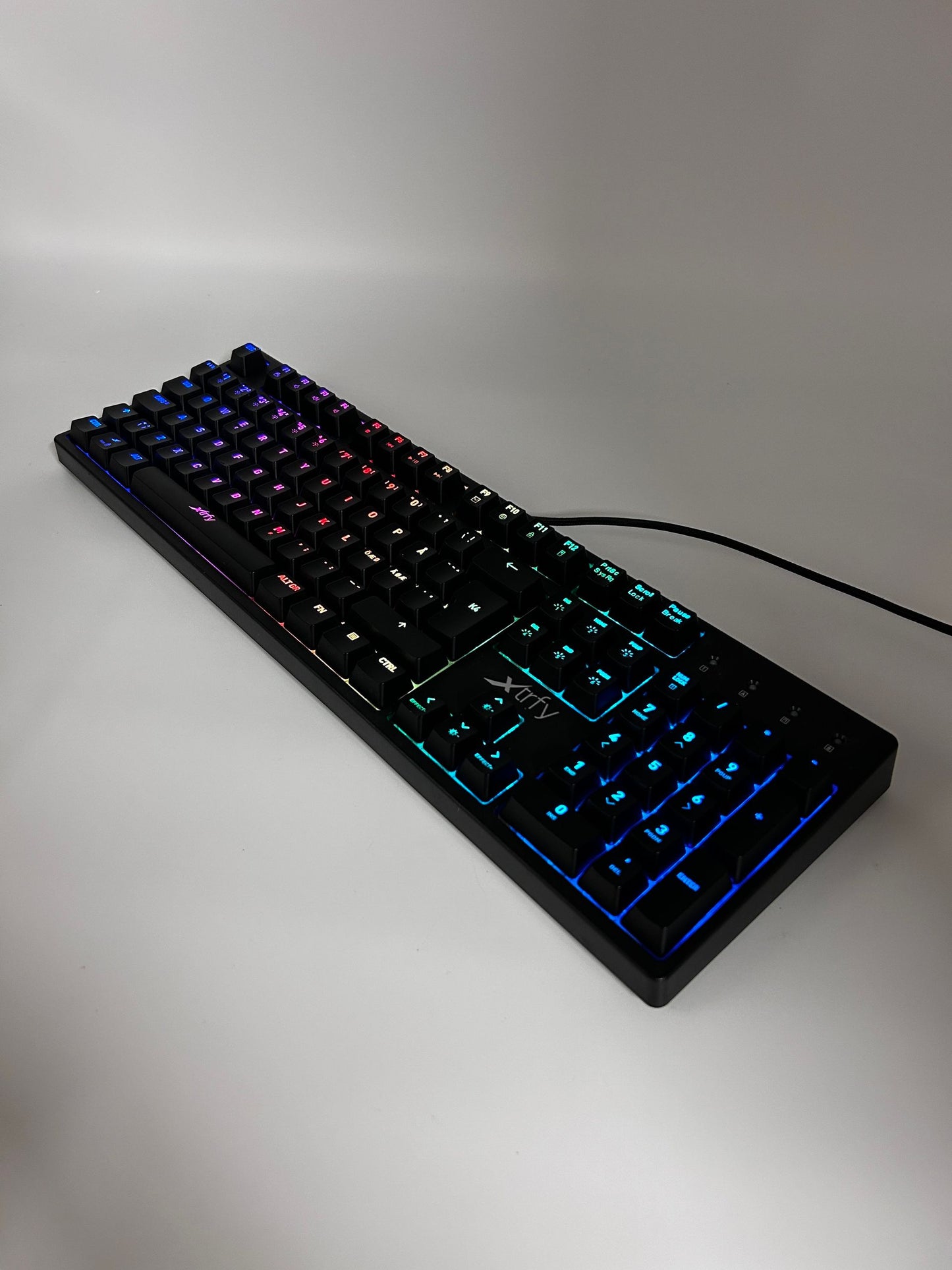Originali Xtrfy K4 RGB Mechaninė Laidinė Gaming Žaidimų Klaviatūra