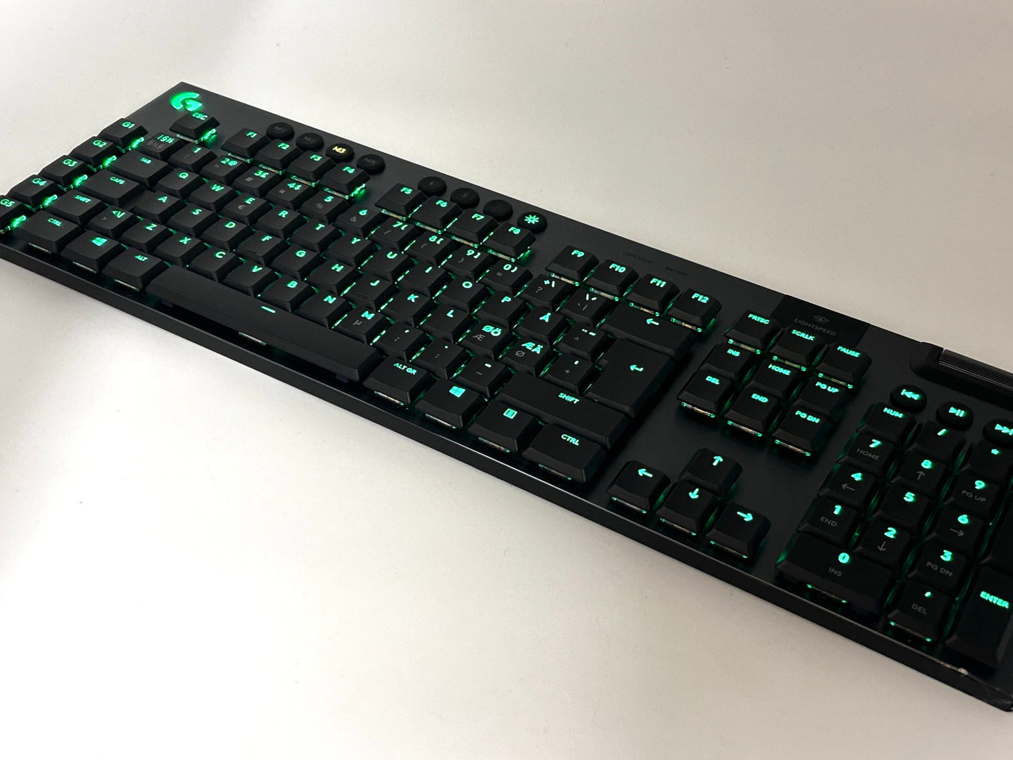 Logitech G915 Wireless (Tactile) RGB Mechaninė Gaming Žaidimų Klaviatūra