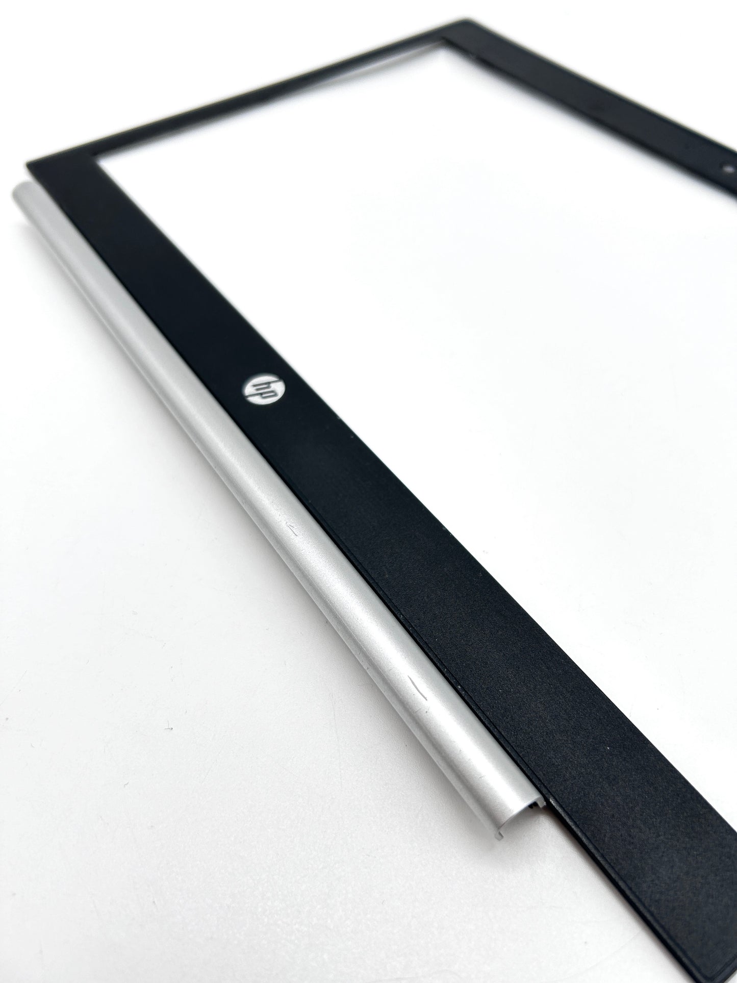 HP ProBook 440 G5 LCD Ekrano Apvadas Rėmelis (Bezel) su Web Kamera 3FX8BTP003