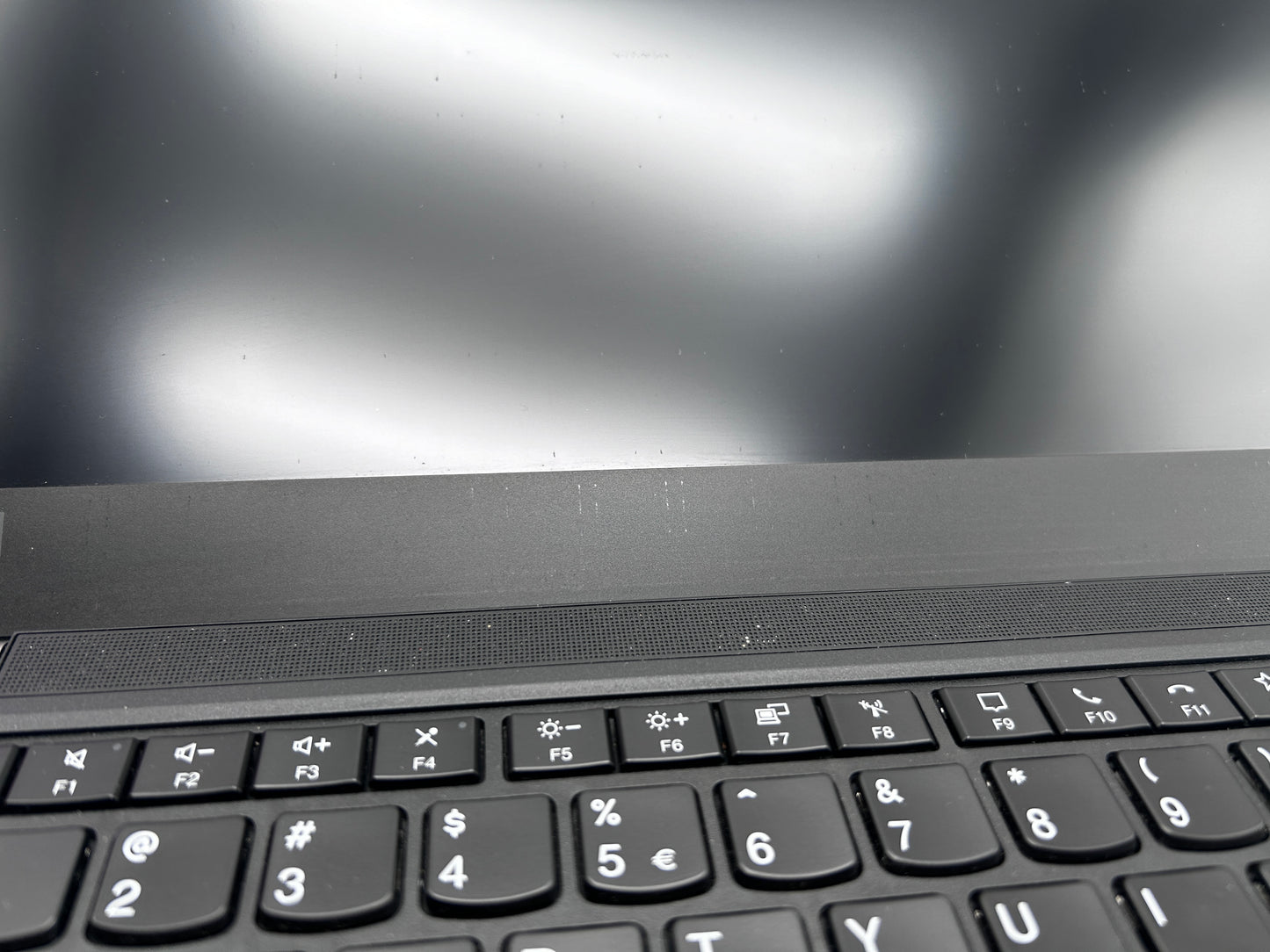 Lenovo ThinkPad T14 Gen 2 14'' Intel i5-1135G7 / 8GB RAM / 256GB SSD Nešiojamasis Kompiuteris