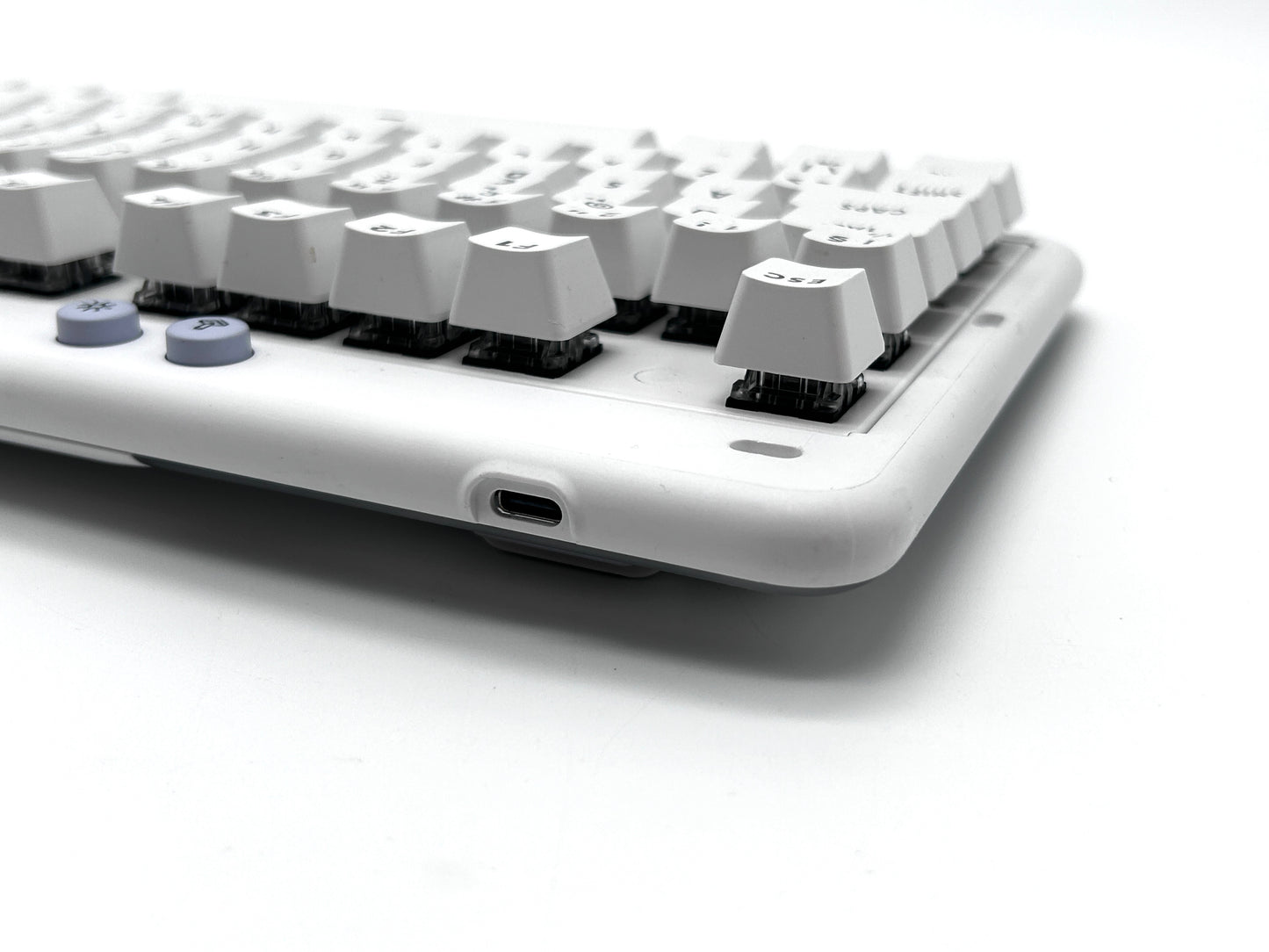Logitech G713 (Tactile) TKL RGB Mechaninė Gaming Laidinė Balta Žaidimų Klaviatūra