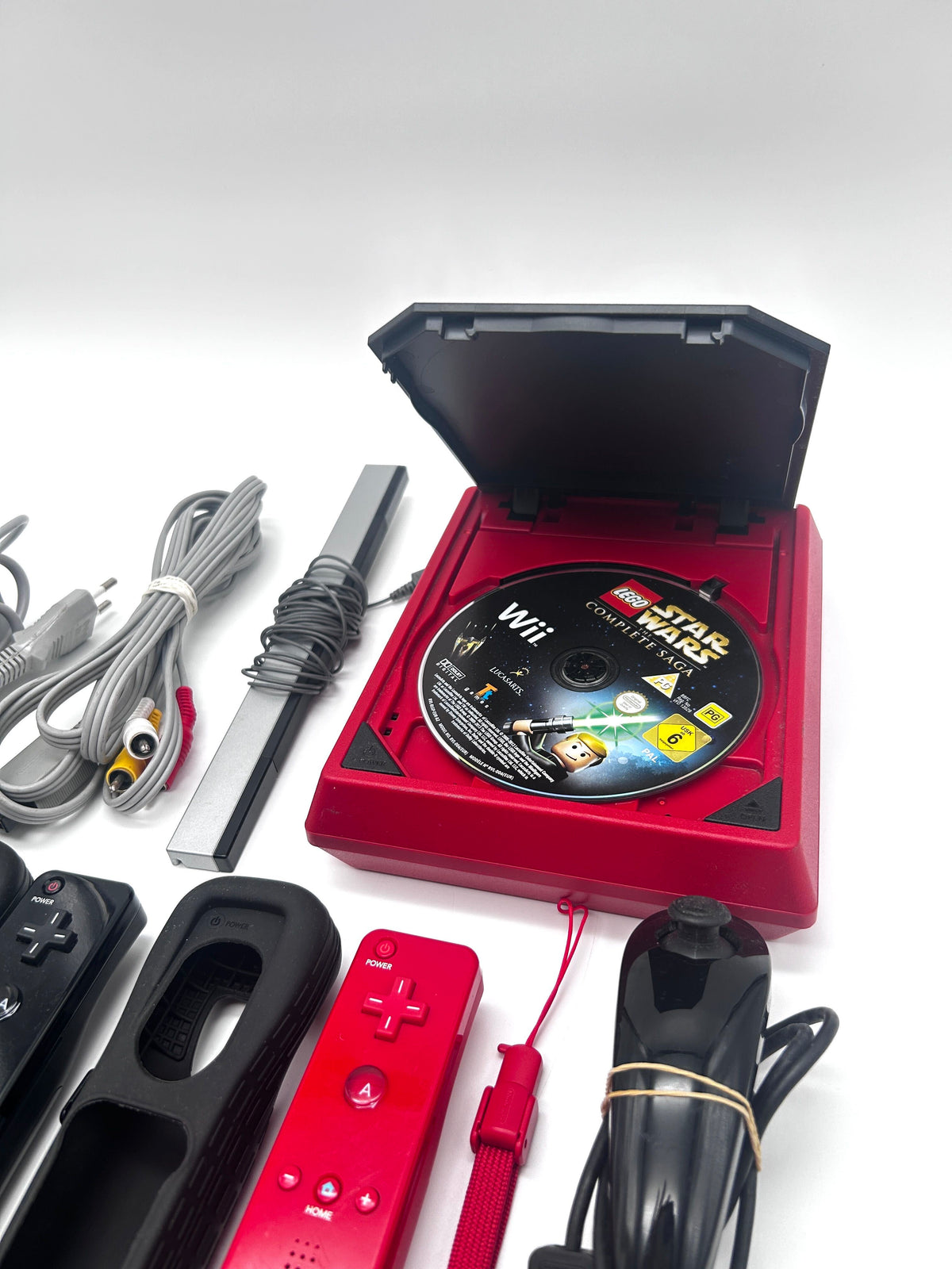 Nintendo Wii Mini RVL-201 (EUR) Žaidimų Konsolės Raudonas Rinkinys
