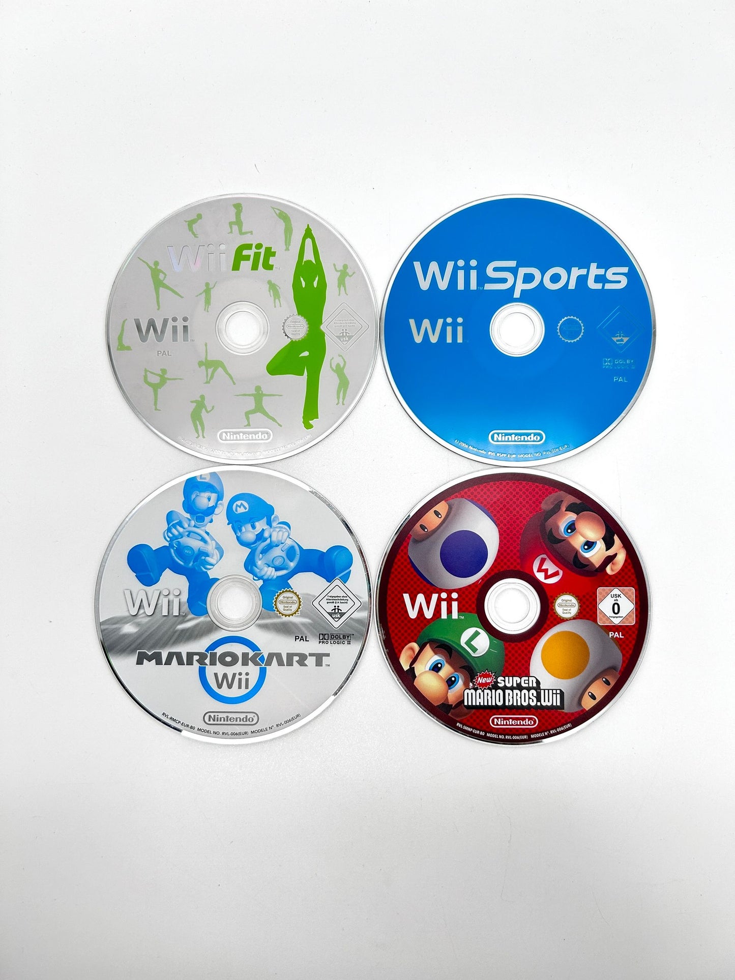 Nintendo Wii RVL-101 Žaidimų Konsolės Baltas Rinkinys
