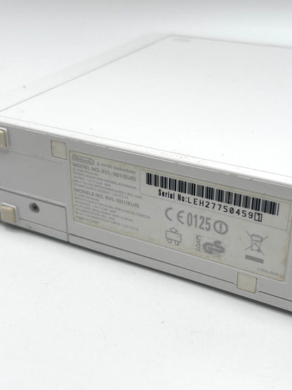 Nintendo Wii RVL-001 Žaidimų Konsolės Baltas Rinkinys