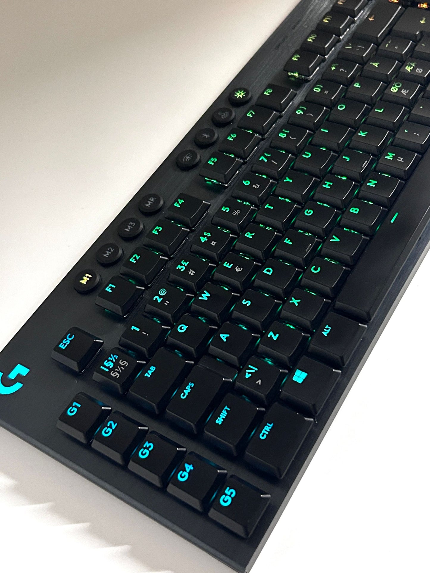 Logitech G915 Wireless (Tactile) RGB Mechaninė Gaming Žaidimų Klaviatūra