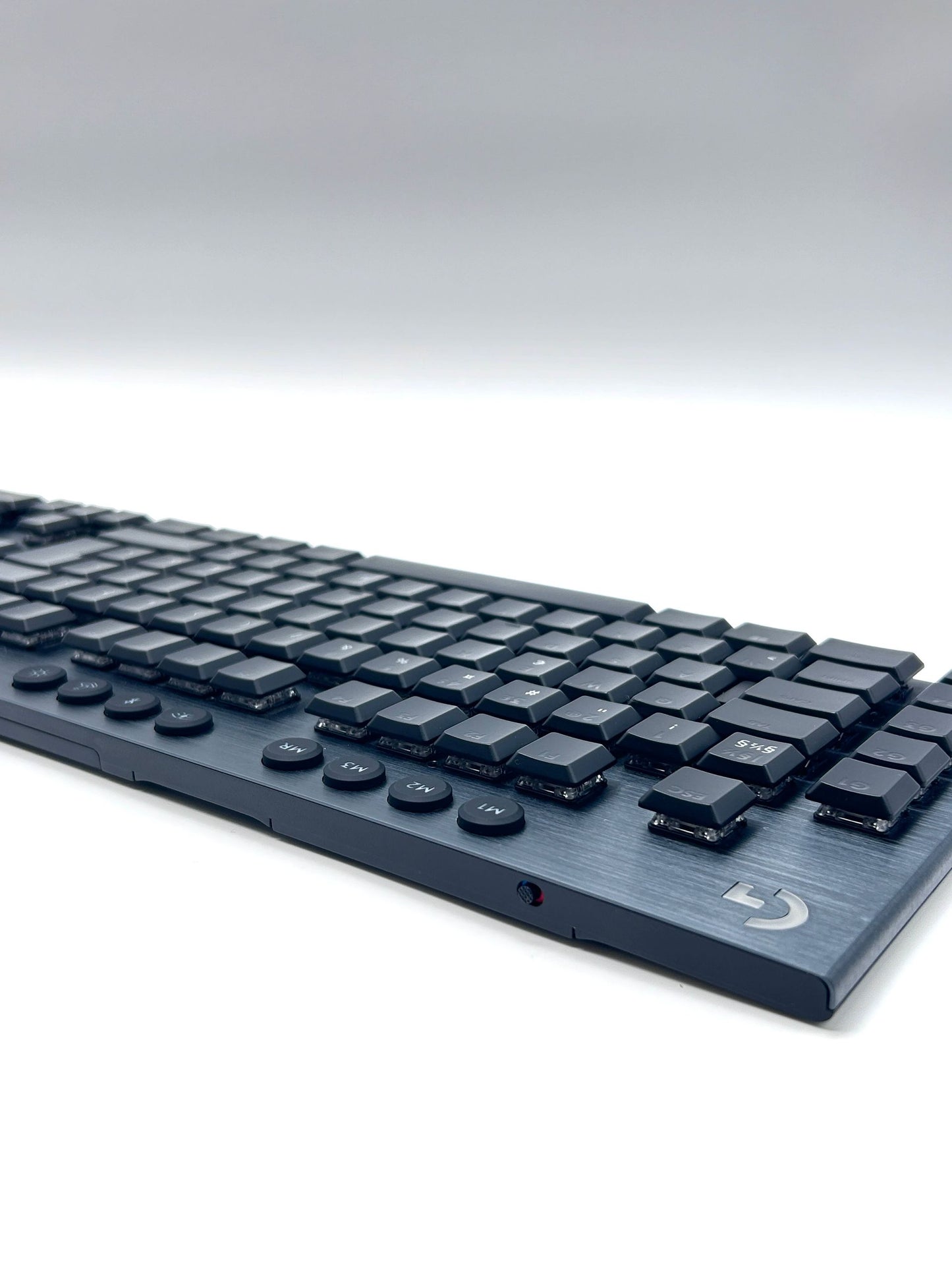 Logitech G915 Wireless (Tactile) RGB Mechaninė Gaming Žaidimų Klaviatūra