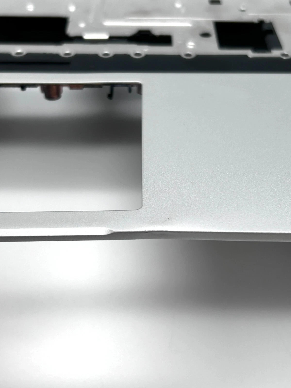 HP EliteBook 840 G6 Klaviatūros Korpusas (Palmrest) 6070B1487601 L62746-001
